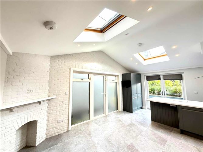 Dunville Avenue, Ranelagh