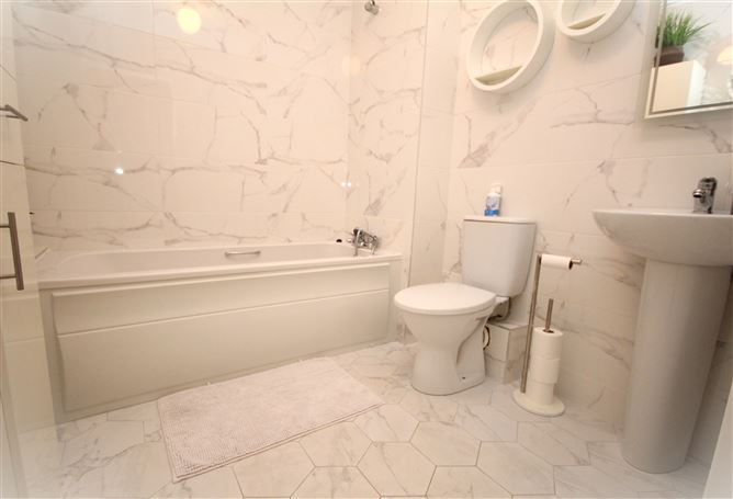 Summerseat Avenue, Summerseat, Clonee, Dublin 15