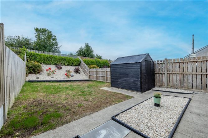 Photo 25 of 33 — 90 Drumalee Manor, Cavan, County Cavan