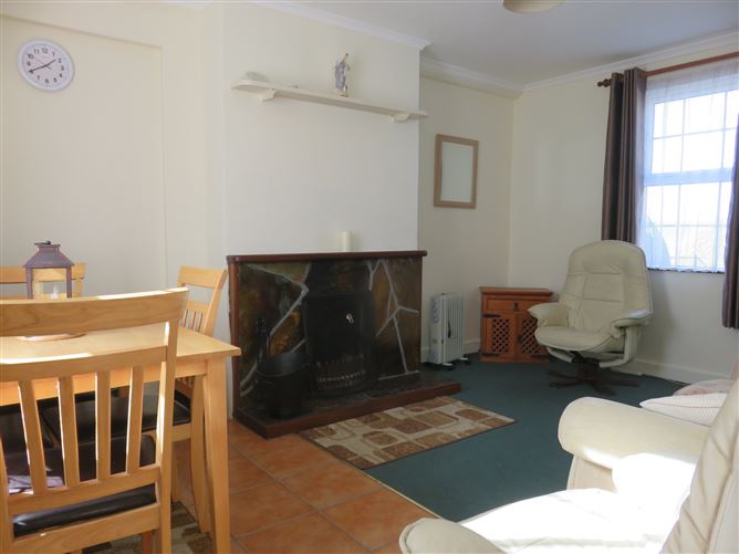 10 St. Josephs Place, Courtmacsherry,   West Cork