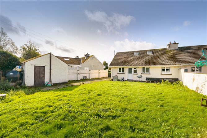 23 St Broughan's Park, Bracknagh, Offaly
