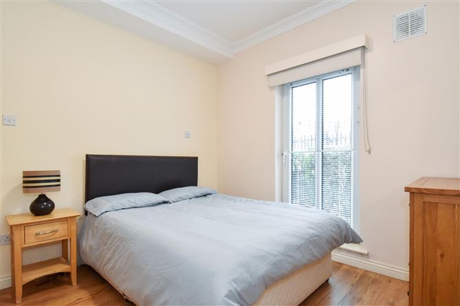 7 Crescent Green, The Crescent, Salthill, Galway