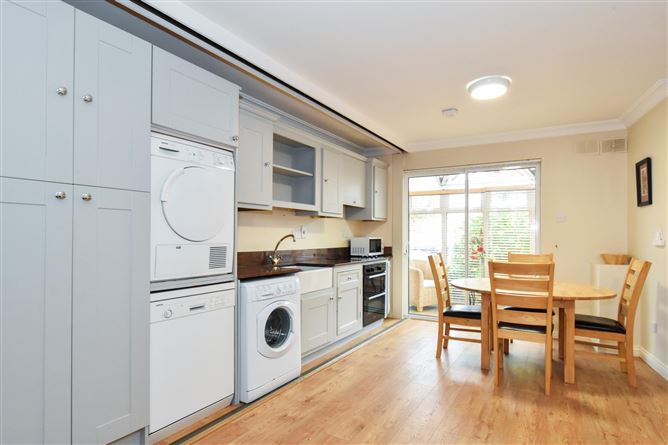 7 Crescent Green, The Crescent, Salthill, Galway