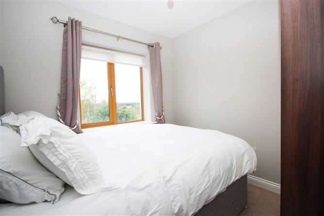 5 Broadfield Glen, Broadfield Manor, Rathcoole, Co. Dublin