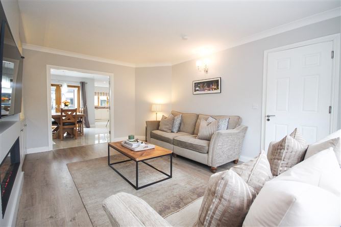 5 Broadfield Glen, Broadfield Manor, Rathcoole, Co. Dublin