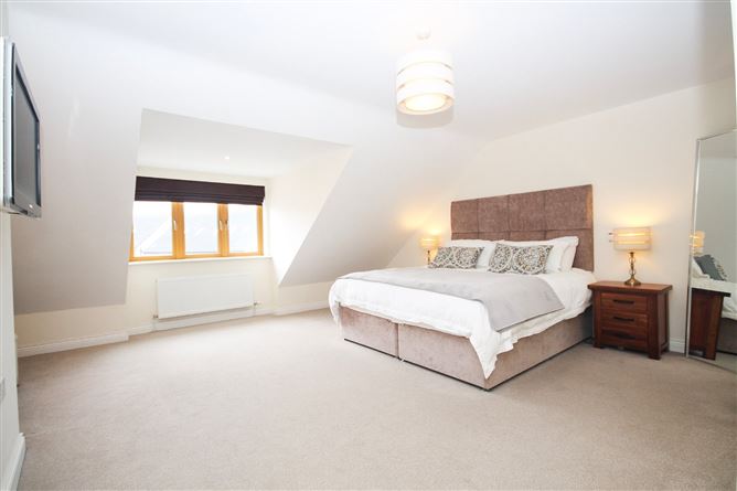 5 Broadfield Glen, Broadfield Manor, Rathcoole, Co. Dublin