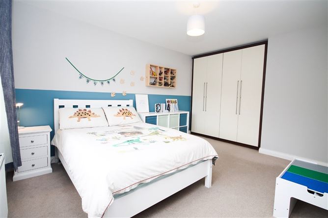 5 Broadfield Glen, Broadfield Manor, Rathcoole, Co. Dublin