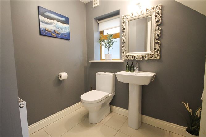 5 Broadfield Glen, Broadfield Manor, Rathcoole, Co. Dublin