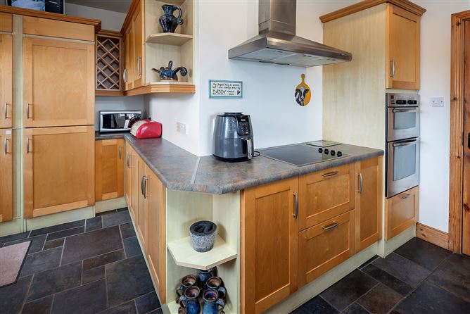 Ranagard, Moanroe, Ladysbridge, Garryvoe, Cork