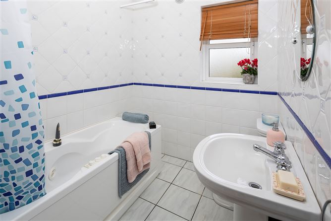 Ranagard, Moanroe, Ladysbridge, Garryvoe, Cork