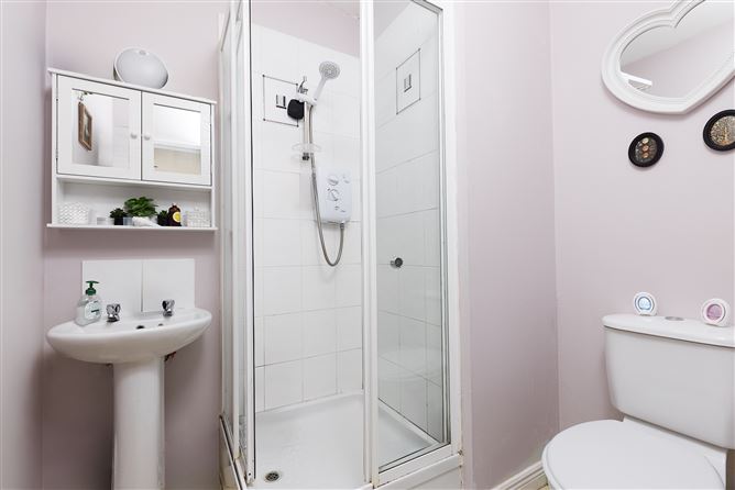 Photo 14 of 17 — 59 Beechdale Court, Ballycullen,   Dublin 24