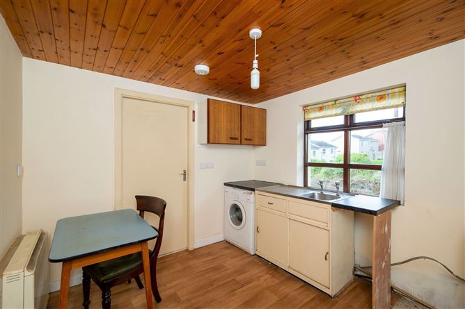 Railway Lodge, Leaselands, Mallow, Co. Cork.