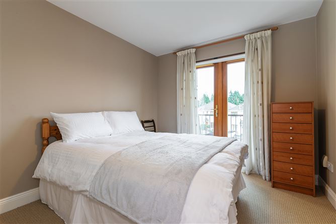 133 The Rectory, Stepaside, Dublin 18