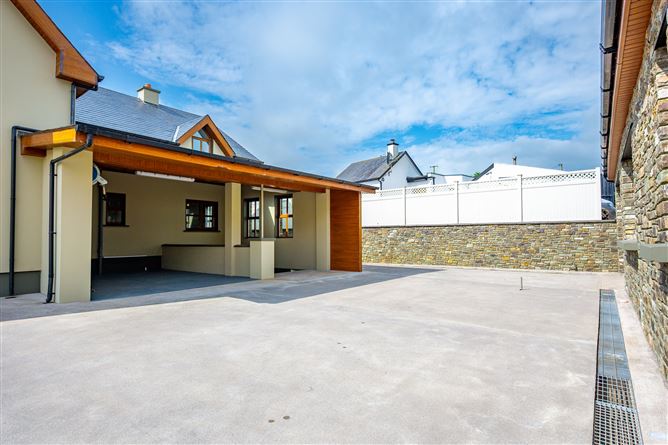 Ballinvarrig, Roberts Cove, Minane Bridge, Cork