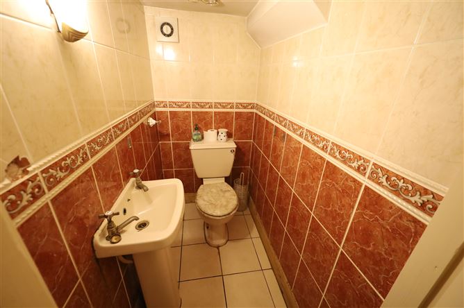 16 Heatherfield, Carrigaline, Cork