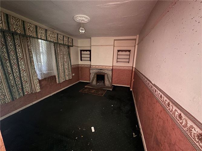 12 Barry Avenue, Mervue, Galway