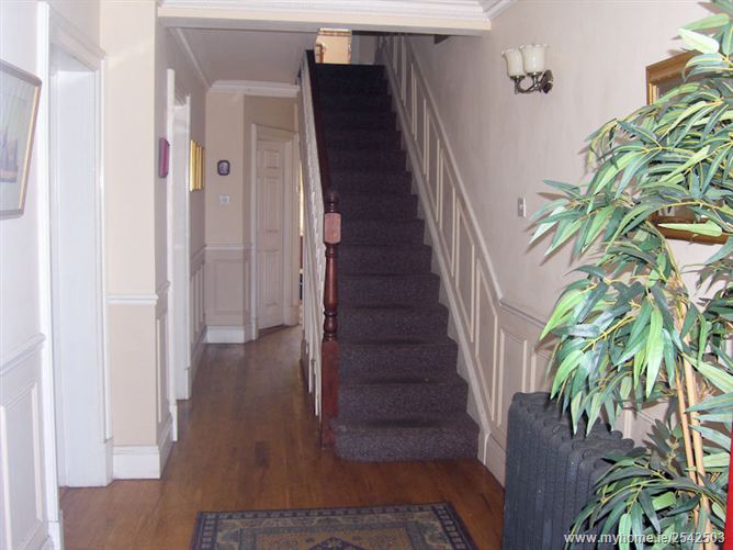 6 Castle Terrace, Malahide,   North County Dublin