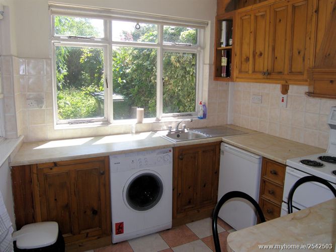 6 Castle Terrace, Malahide,   North County Dublin