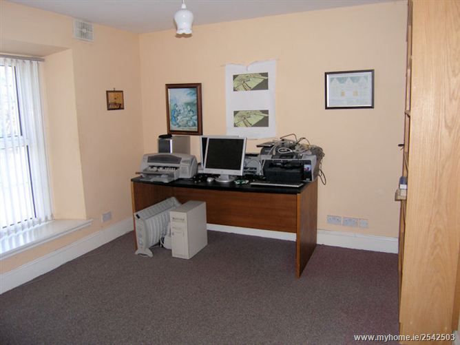 6 Castle Terrace, Malahide,   North County Dublin