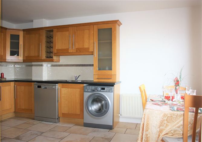 92 Bluebell Woods, Oranmore, Galway