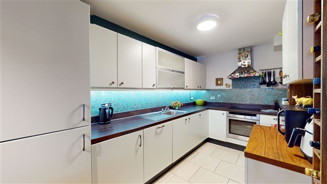 Apartment 513, Block 500, Cathedral Court, New St South, Dublin 8, Dublin