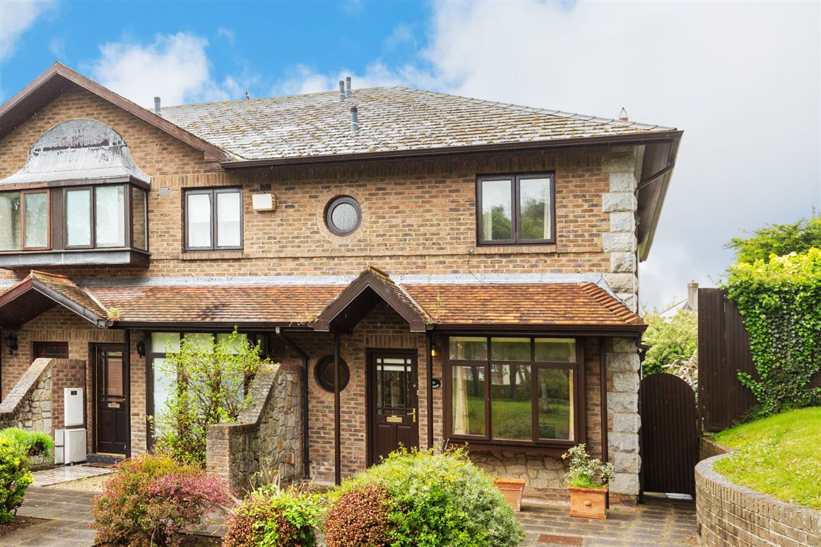 37 Stradbrook Lawn, Stradbrook, Blackrock, Co. Dublin