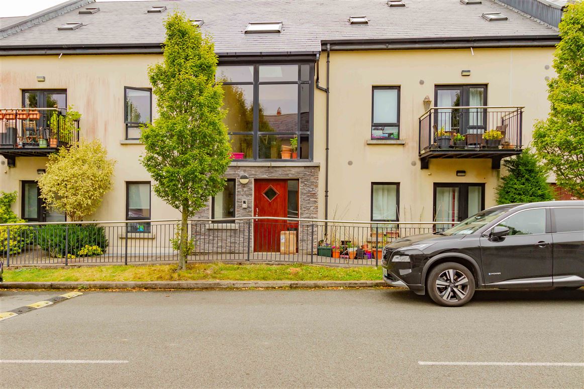 40 Slade Castle Avenue, Saggart, Dublin