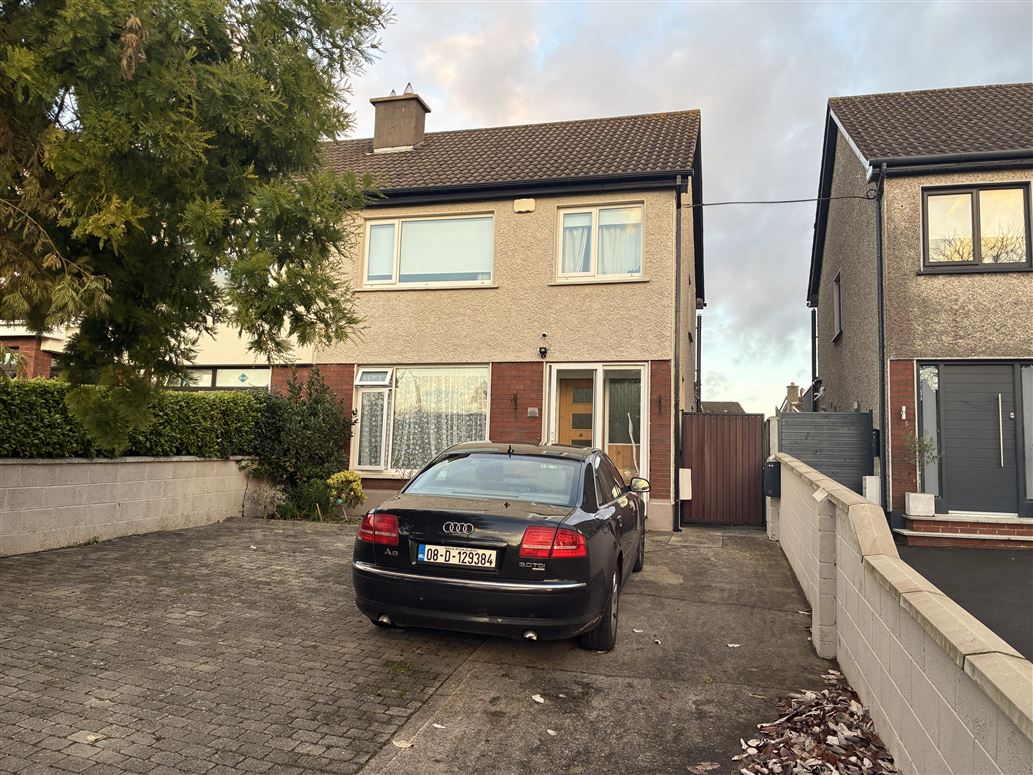 No.19 Raheen Park , Tallaght, Dublin 24