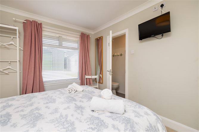 Coral Gables Guesthouse, Ballycowan, Tagoat, Co. Wexford