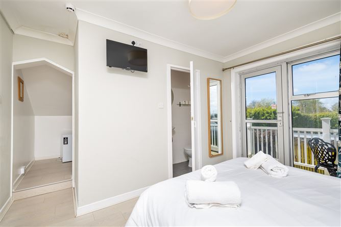 Coral Gables Guesthouse, Ballycowan, Tagoat, Co. Wexford