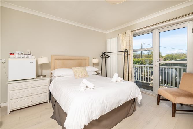 Coral Gables Guesthouse, Ballycowan, Tagoat, Co. Wexford