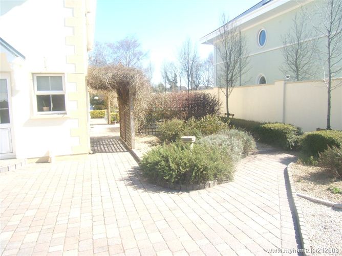 Dublin Road, Clane, Co. Kildare