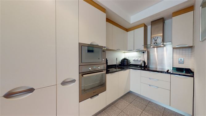 25 Weavers Hall, Levmoss Park, Leopardstown, Dublin 18
