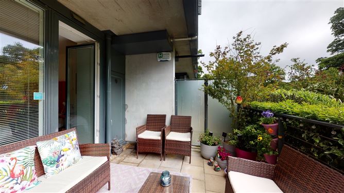 25 Weavers Hall, Levmoss Park, Leopardstown, Dublin 18