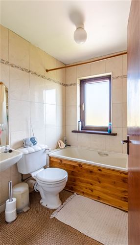 6 Amberley Grove , Grange, Douglas, Cork
