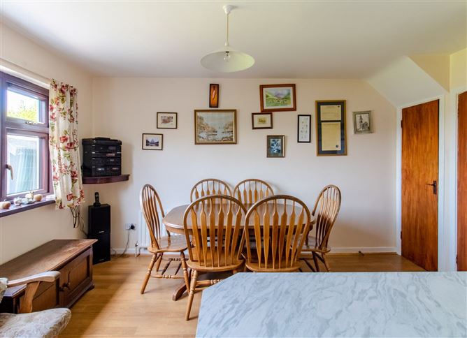 6 Amberley Grove , Grange, Douglas, Cork