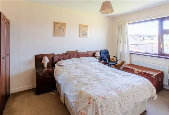 6 Amberley Grove , Grange, Douglas, Cork