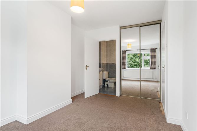 66 Roebuck Downs, Clonskeagh, Dublin 14