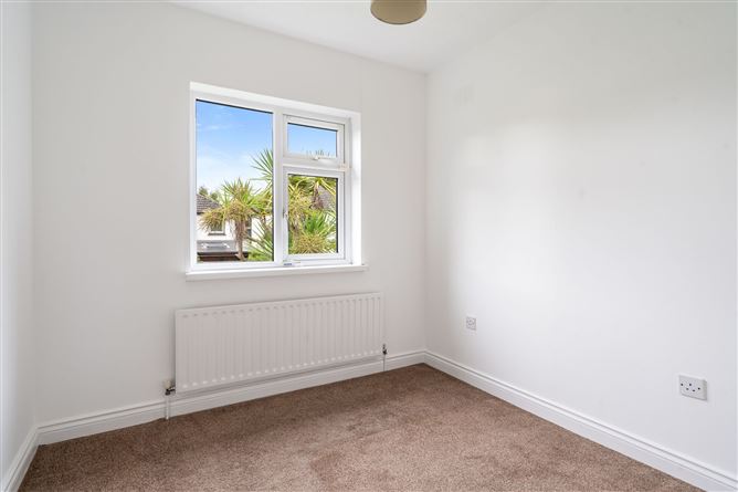 66 Roebuck Downs, Clonskeagh, Dublin 14
