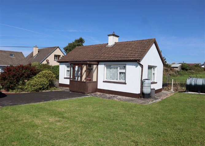 Spanish Point Road, Miltown Malbay, Clare