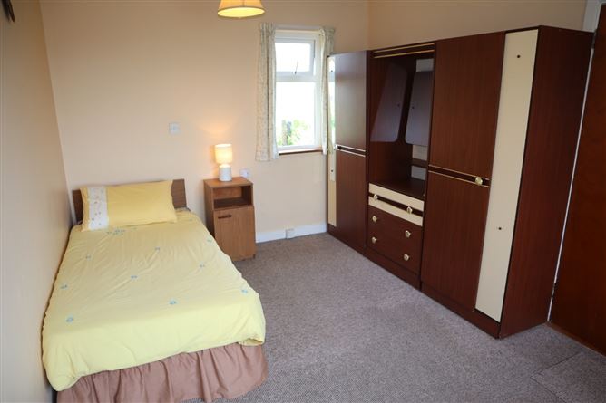 Spanish Point Road, Miltown Malbay, Clare
