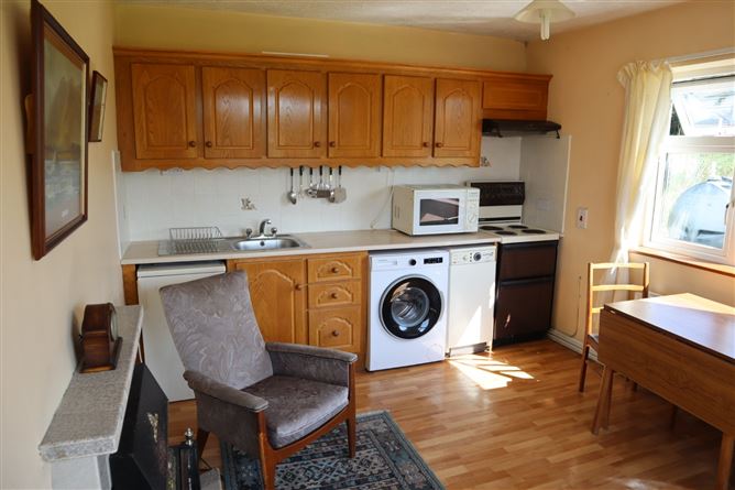 Spanish Point Road, Miltown Malbay, Clare