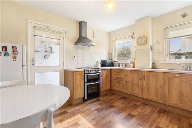 8 Delaford Lawn, Knocklyon, Dublin 16