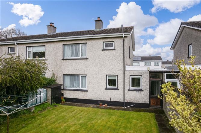 8 Delaford Lawn, Knocklyon, Dublin 16