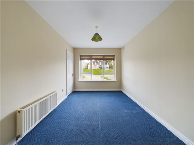 24 Westwood, Golf Links Road, Ennis, Co. Clare.