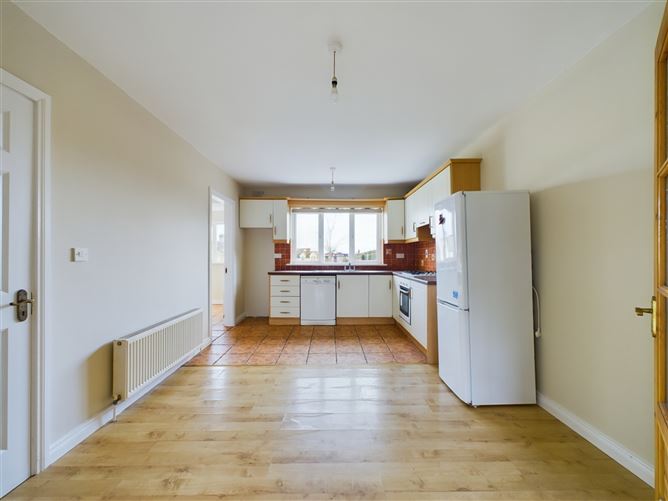 24 Westwood, Golf Links Road, Ennis, Co. Clare.