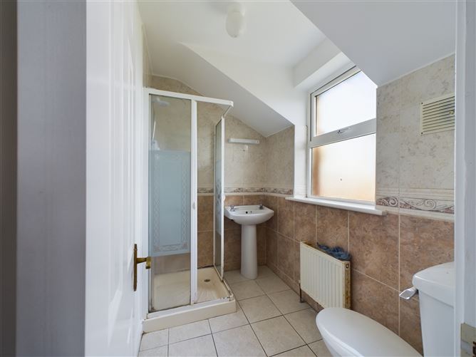 24 Westwood, Golf Links Road, Ennis, Co. Clare.