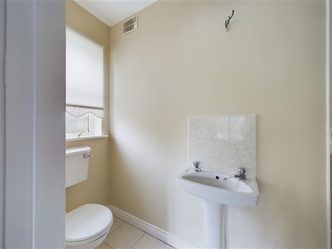 24 Westwood, Golf Links Road, Ennis, Co. Clare.