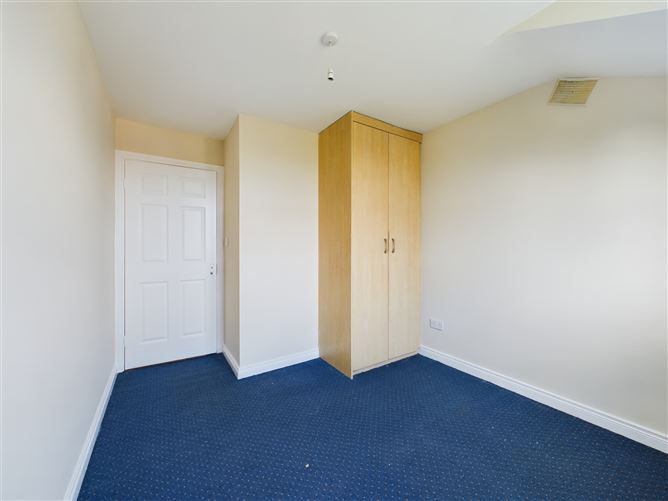 24 Westwood, Golf Links Road, Ennis, Co. Clare.