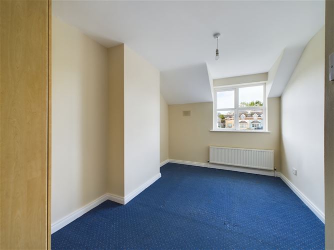 24 Westwood, Golf Links Road, Ennis, Co. Clare.